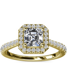 Anillo de compromiso de diamante de talla Assher con halo y detalle de puente de diamantes en oro amarillo de 14 k (1/3 qt. total)